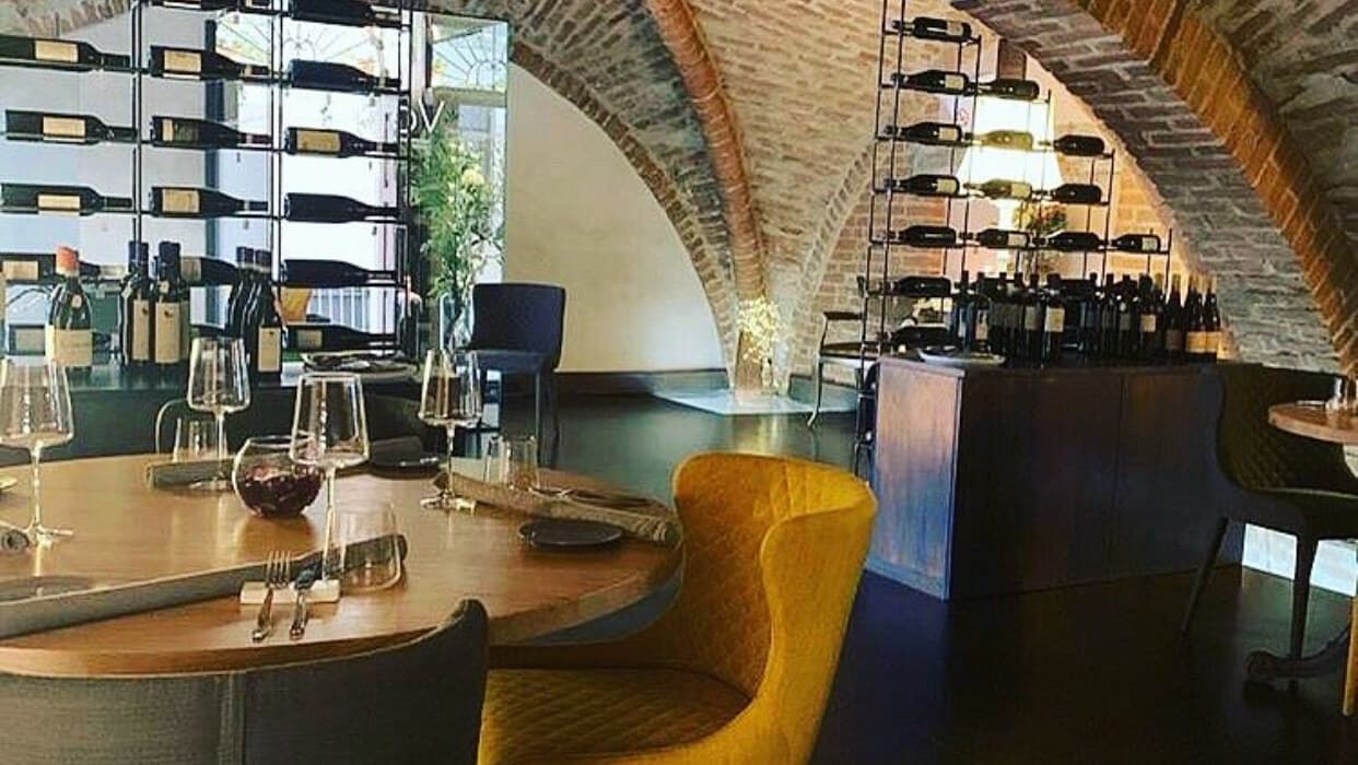 Volli Restaurant