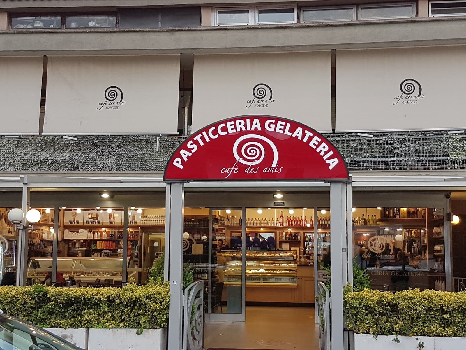 Cafè Des Amis